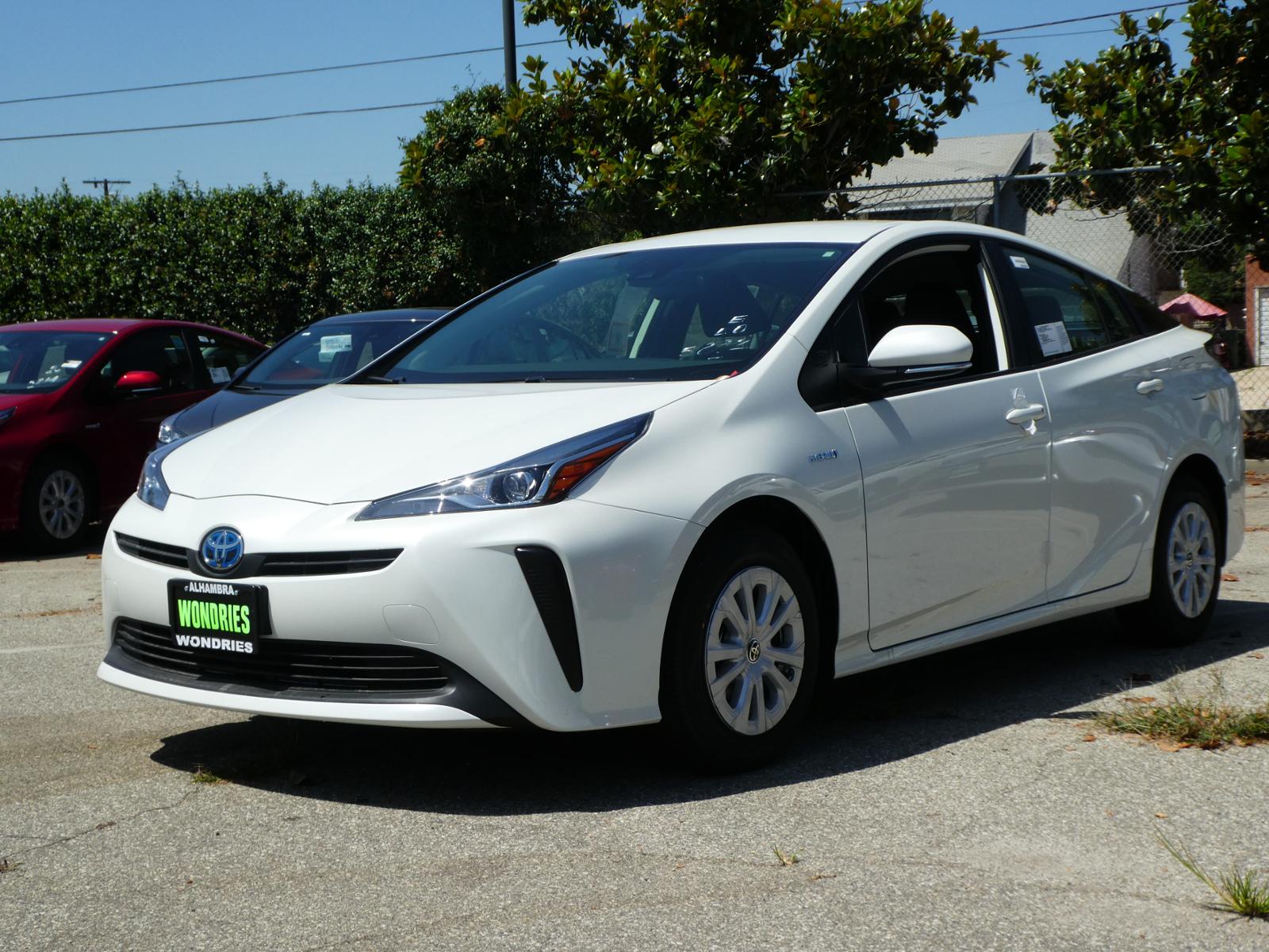 New 2020 Toyota Prius L Eco Fwd 5 5307